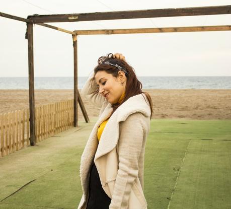 Mostaza y Falda abotonada-Mustard and Buttoned Skirt