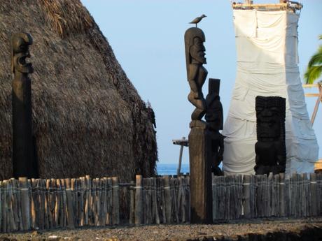 Los Tiki o Ki'i, estatuas de dioses hawaianos