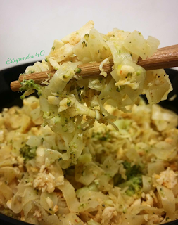 Wook Noodles con brécol y pollo