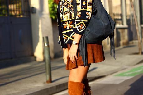 Over The Knee Boots + Bolso Flecos