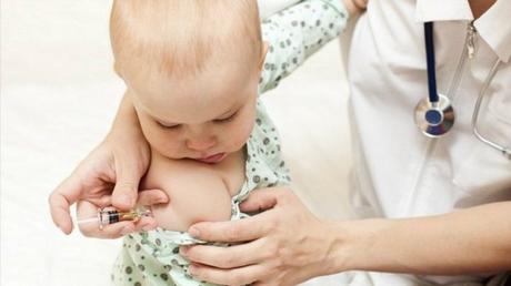 vaccino meningite quando farlo effetti collaterali controindicazioni