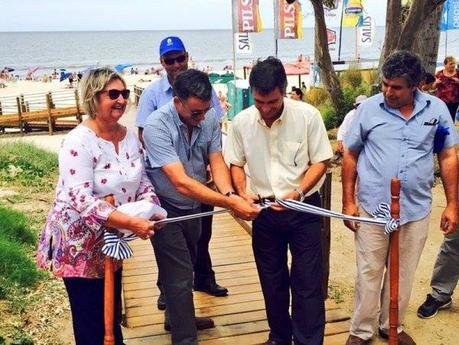 Playa  para todos. Accesibilidad Universal en la Bajada Árbol de Judea de Atlántida,