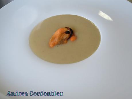 VELOUTE DE MEJILLONES AL AZAFRAN