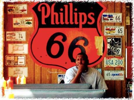 Route-66-Springfield-Cozy-Dog-Drive-In_Fotor