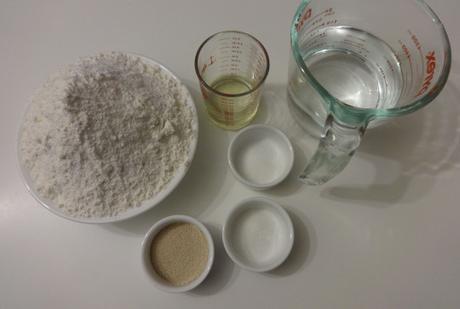 PAIN DE LA SEMAINE: PAIN MOELLEUX (prêt en moins d’une heure) / BREAD OF THE WEEK: SOFT BREAD (ready in less than one hour)/ PAN DE LA SEMANA: PAN BLANDO (listo en menos de una hor / (خبز الاسبوع: خبز طري (جاهز في اقل من ساعة