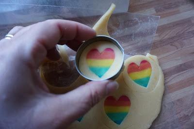 Galletas de corazones arcoiris