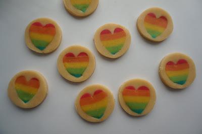 Galletas de corazones arcoiris