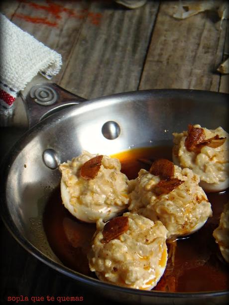 HUEVOS RELLENOS DE BACALAO CON AJO ARRIERO