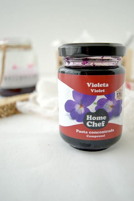 Mermelada casera de arándanos y violetas, fresca dulzura