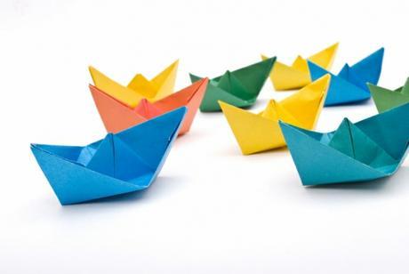 Barcos de papel de origami / papiroflexia