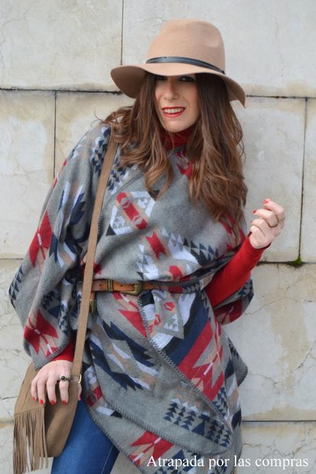 PONCHO ÉTNICO