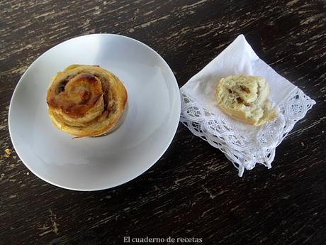 Caracolas Rellenas de Manzanas & Pasas