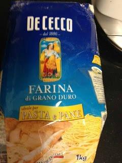 TALLARINES NEGROS CON GAMBAS