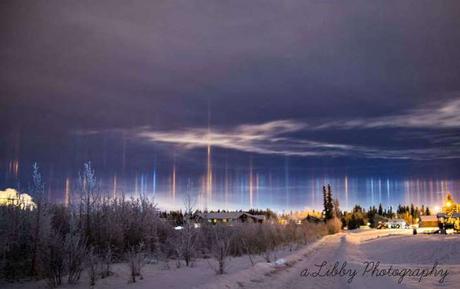 Pilares de luz sobre Alaska