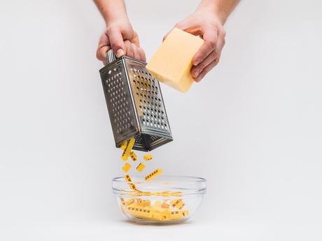 Amusing grater