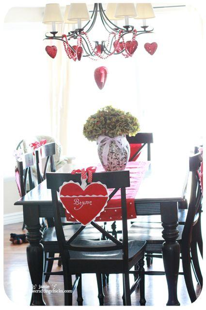 This is SO cute! What a nice way to do Valentine's Day for the family! The instructions and patterns are on this site.: 