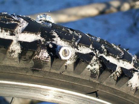 Guía de los aspectos que debes de considerar para seleccionar unos neumáticos para inverno de MTB Guía de los aspectos que debes de considerar para seleccionar unos neumáticos para inverno de MTB