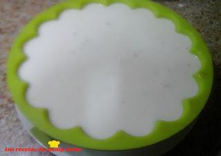 POSTRE DE FRESAS CON NATA EN THERMOMIX