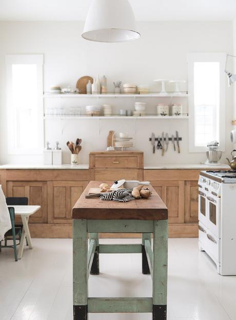 Las 7 claves de una cocina rústica con encanto