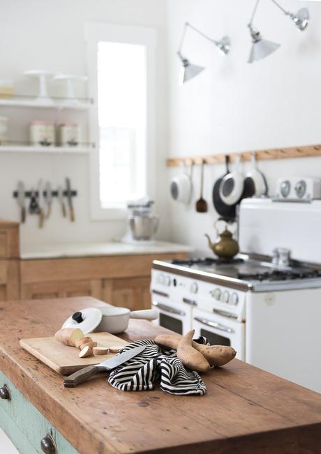 Las 7 claves de una cocina rústica con encanto