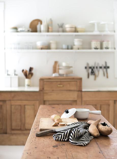 Las 7 claves de una cocina rústica con encanto