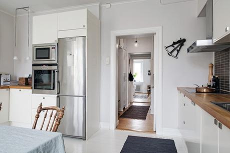 soluciones colecciones estilo nórdico estilo escandinavo cocinas decoración interiores decoración en blanco decoración colecciones Cómo exponer colecciones en casa cocina nórdica moderna blog decoración nórdica 