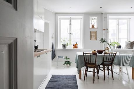 soluciones colecciones estilo nórdico estilo escandinavo cocinas decoración interiores decoración en blanco decoración colecciones Cómo exponer colecciones en casa cocina nórdica moderna blog decoración nórdica 