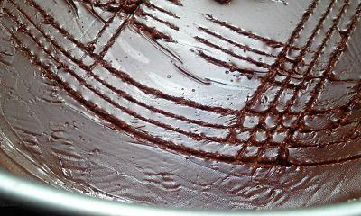 Tarta de Tres Chocolates con Lacasitos