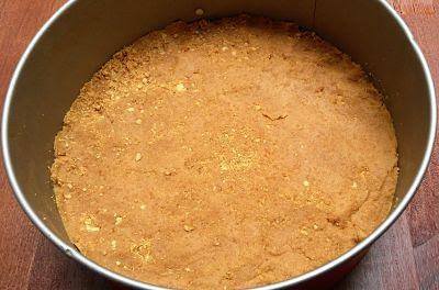 Tarta de Tres Chocolates con Lacasitos