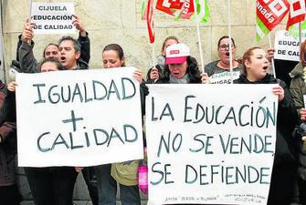 Los padres de un colegio de Cijuela piden otro docente para atender a niños con discapacidad