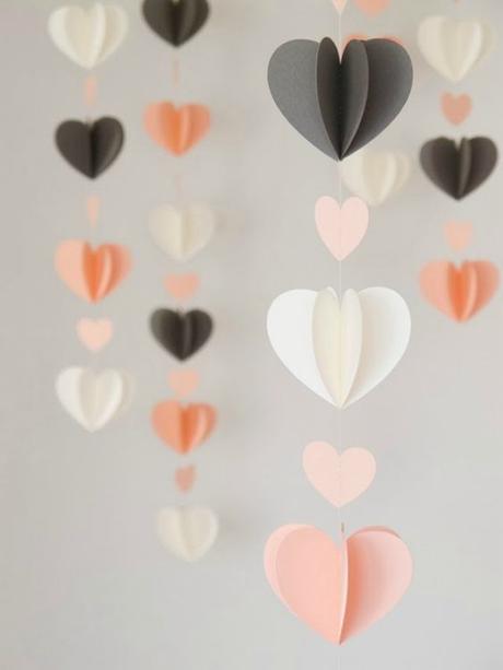 DIY Heart Garland Tutorial: 