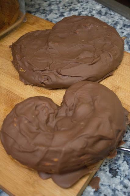 Corazones de palmeritas de chocolate sin azúcar para San Valentín