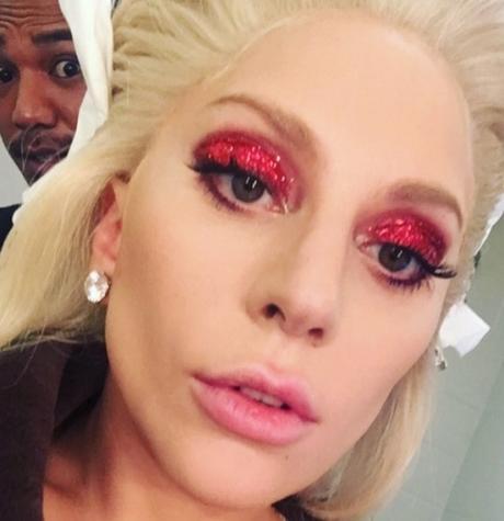 Lady Gaga maquillaje Super B