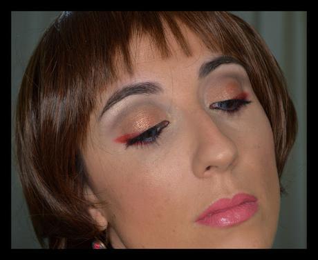 Maquillaje de Día en Cobre y Rojo: Luminoso con un punto de color. Maquillaje de Día en Cobre y Rojo: Luminoso con un punto de color.