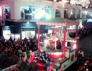 Reyes en Zaragoza Cabalgata de Reyes 2011: Zaragoza, Málaga y Valencia