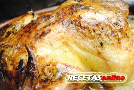 Pollo asado al horno de leña - Recetas de cocina RECETASonline Pollo asado al horno de leña - Recetas de cocina RECETASonline