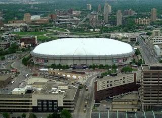 Imagenes impresionantes del Metrodome de Minnesota colapsado a causa de la nieve