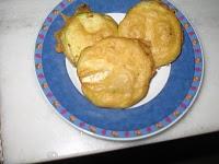 Calabacín relleno en tempura