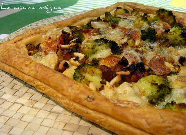 HOJALDRE DE BROCOLI Y QUESO AZUL