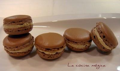 MACARONS DE CACAO Y CAFE