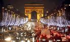 Viajes: París se ilumina por Navidad