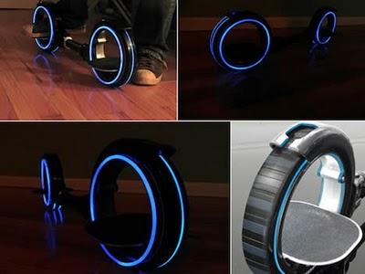 El patinete creado para los fanáticos de Tron