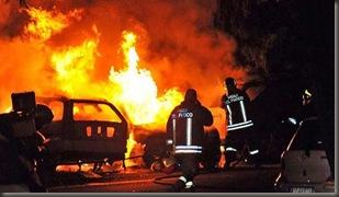 Roma incendio Berlusconi