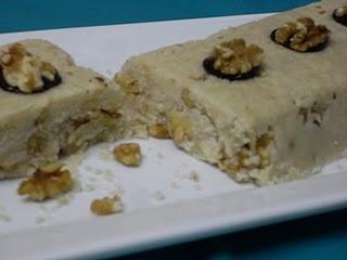 TURRÓN DE NATA Y NUECES