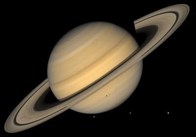 Enorme huracán azota Saturno desde hace 5 años