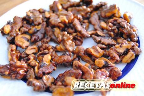 Nueces caramelizadas  - Recetas de cocina RECETASonline