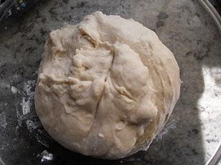 BRIOCHE RELLENO DE MAZAPÁN