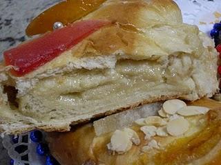 BRIOCHE RELLENO DE MAZAPÁN