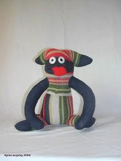 Juguetes Caseros y Ecológicos: Cómo hacer un muñeco con telas recicladas