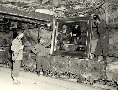 La infamia interesada y la defenestración. El desastre de un pueblo y la tragedia de un cineasta.